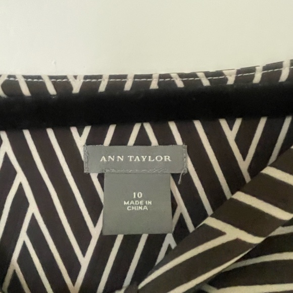 Ann Taylor dress with geometric pattern - Picture 4 of 5